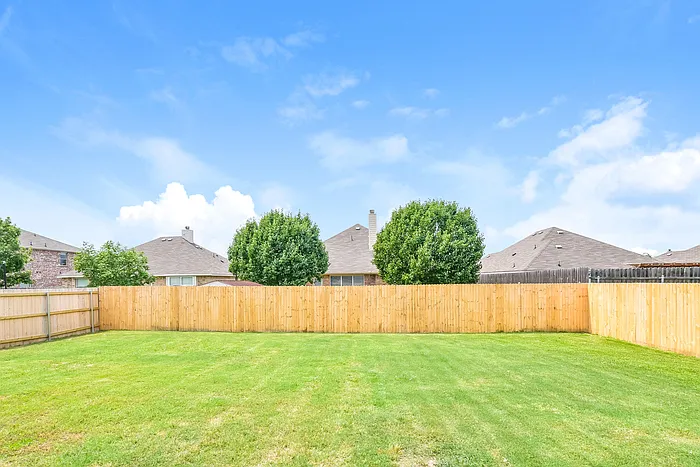 610 Fox Glen Dr — Photo 16