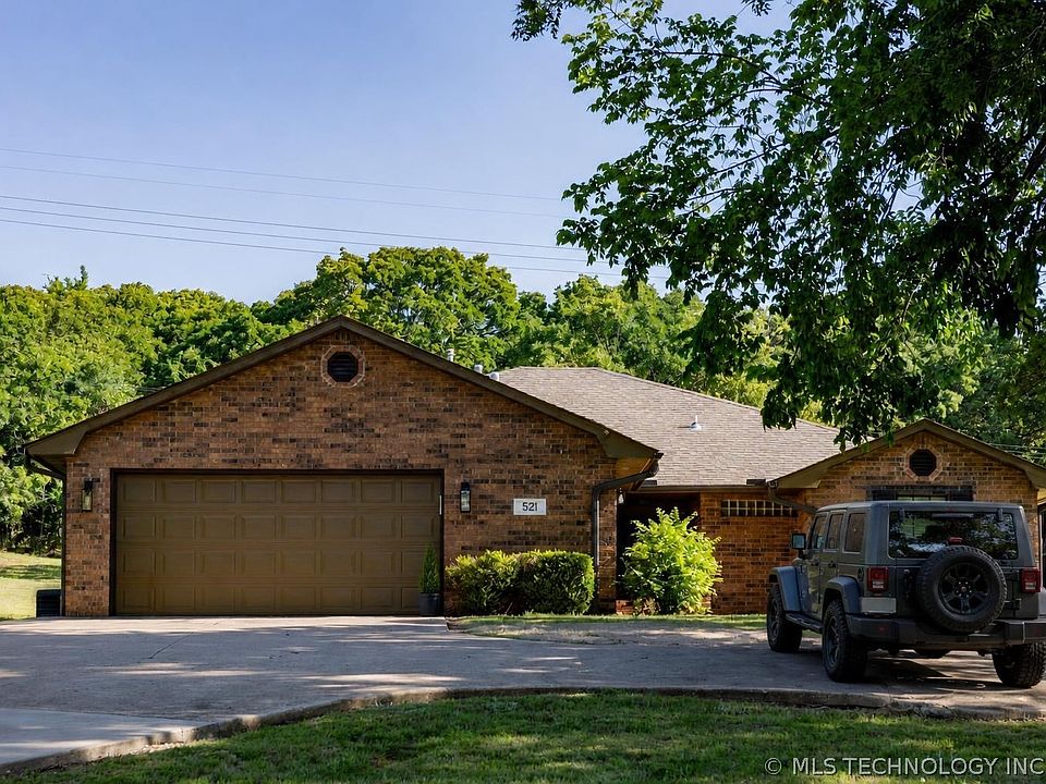 1st image of 521 Rockwood Dr