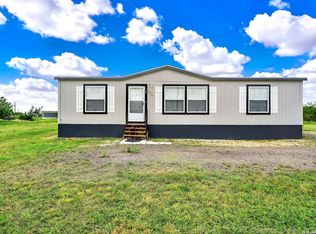 188 County Road 4643, Hondo, TX 78861