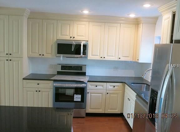 2nd image of 873 68th Ave S