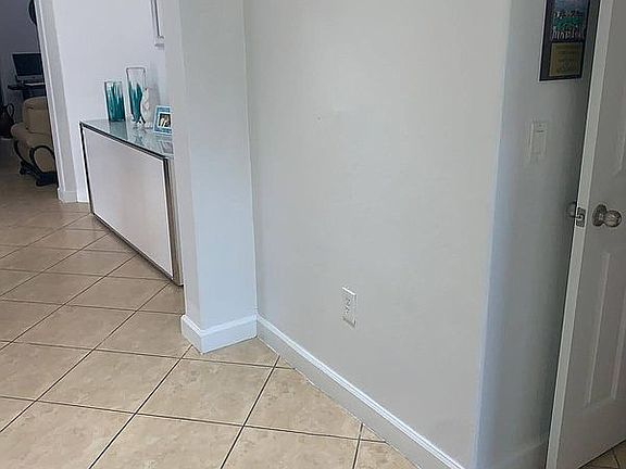 5th image of 17914 NW 87th Pl
