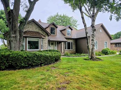 2015 Hickory Ln, Oshkosh, WI, 54901