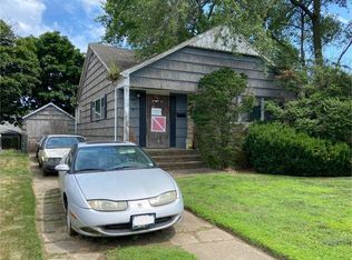 26 Countisbury Ave, Valley Stream, NY 11580