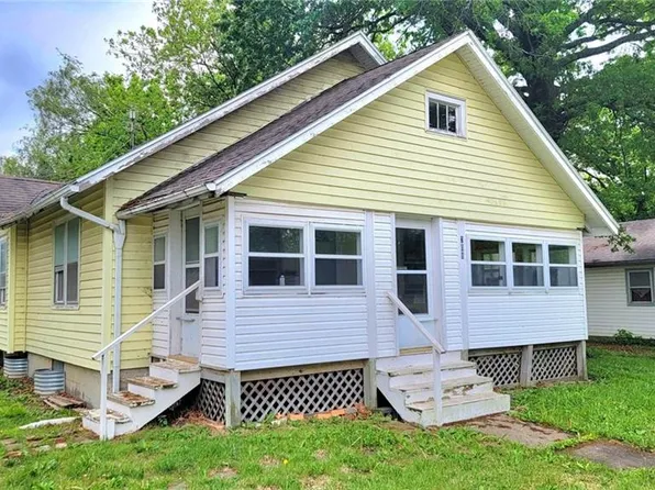 308 E 12th St, Pleasanton, KS 66075