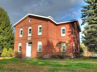 16 Orchard Dr #1B, Rhinebeck, NY 12572