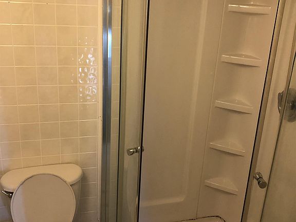 2nd image of 805 E McKinley St