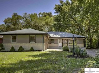 4915 Grand Ave, Omaha, NE 68104