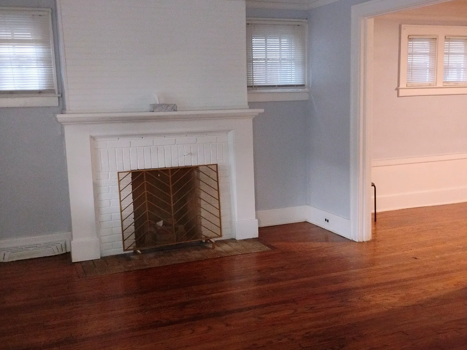 3 bed, 1200 sqft, $1,375 — Photo 3