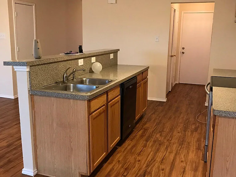 1512 Pine Ln — Photo 10