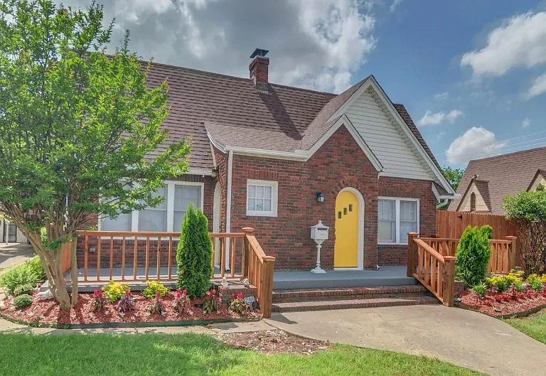 1506 S Florence Pl — Photo 7