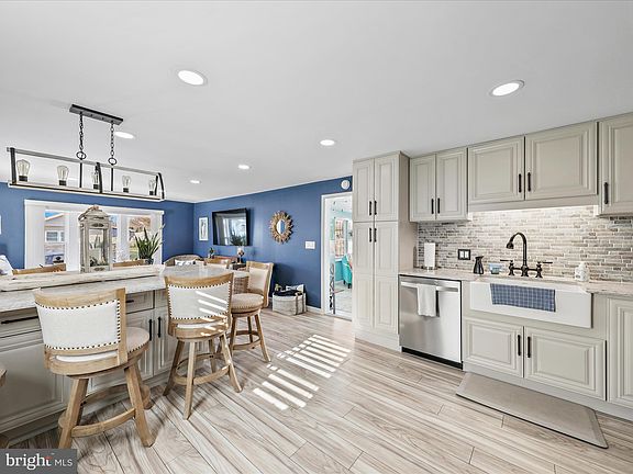 5th image of 23733 Driftwood Ln