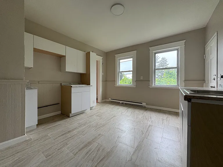 93 Easton Ave #2 — Photo 9