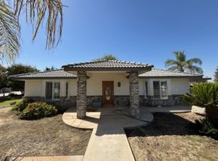 1555 Kuhio St, Bakersfield, CA 93313