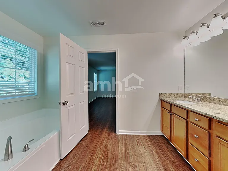 2933 Smooth Stone Trl — Photo 12