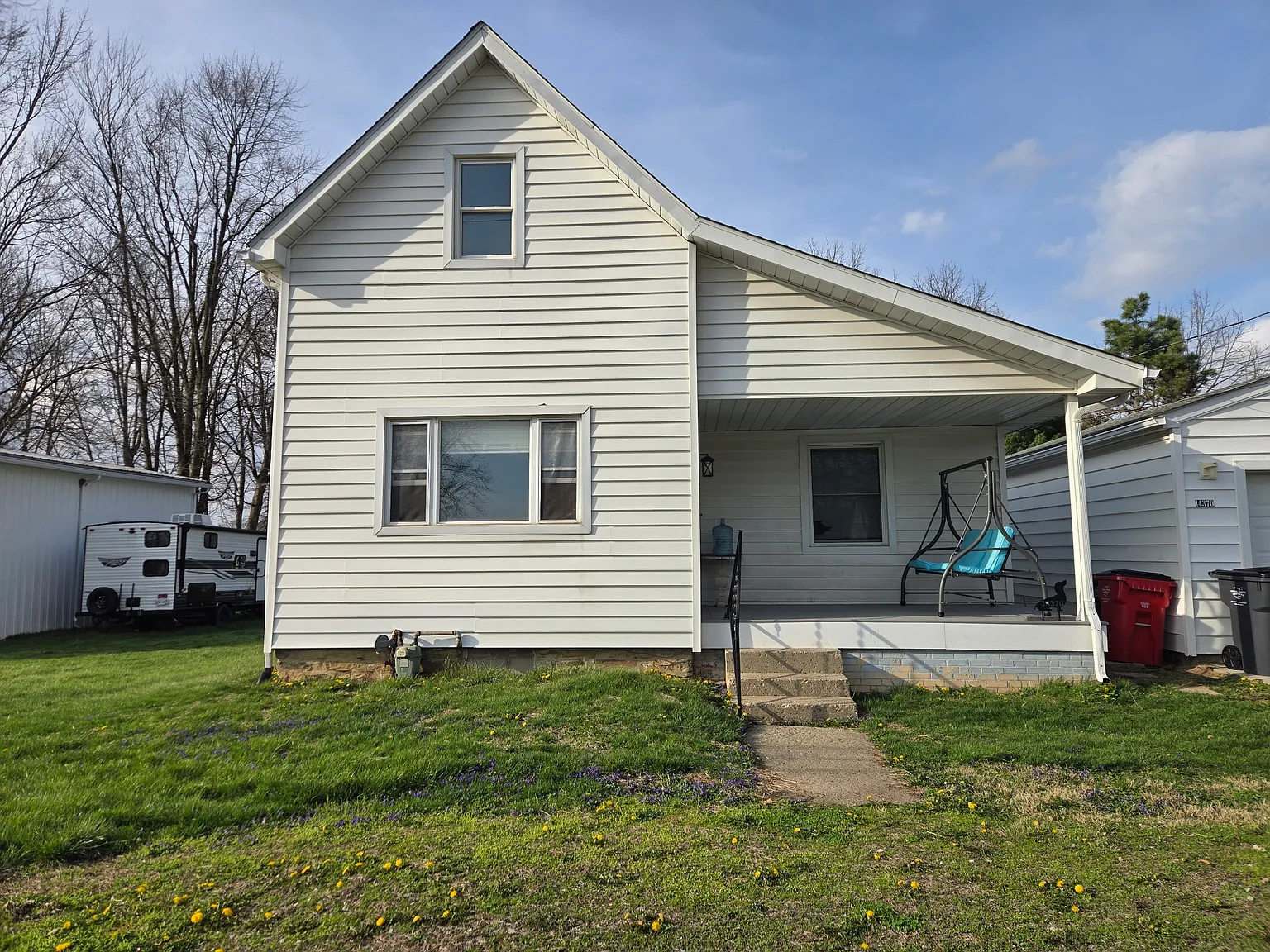 2 bed, 900 sqft, $1,600 — Photo 2
