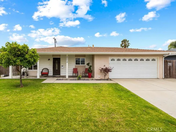 9572 Pollack Dr, Huntington Beach, CA 92646