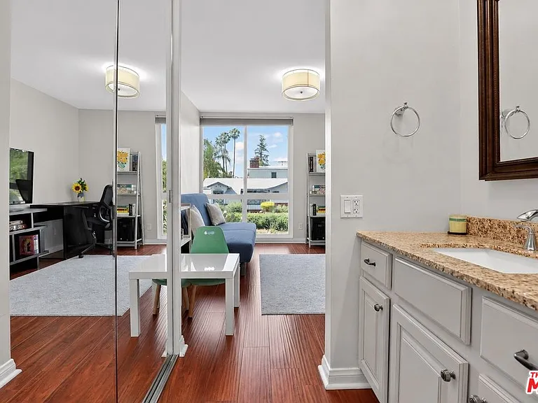 5003 Westpark Dr #103 — Photo 22