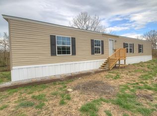 415 L E Junction Rd, Winchester, KY 40391