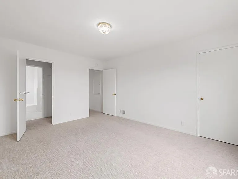 85 Dorchester Dr — Photo 25