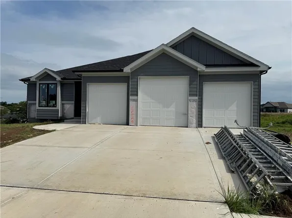 4524 N 86th Ter, Kansas City, MO 64156