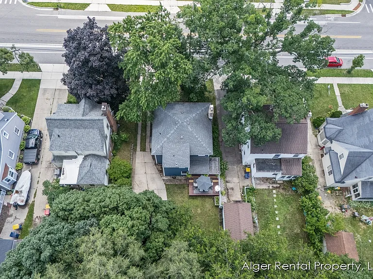 1039 Alger St SE — Photo 21