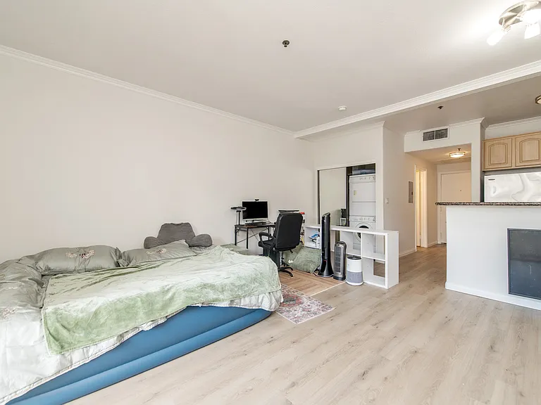 300 N El Molino Ave #312 — Photo 4