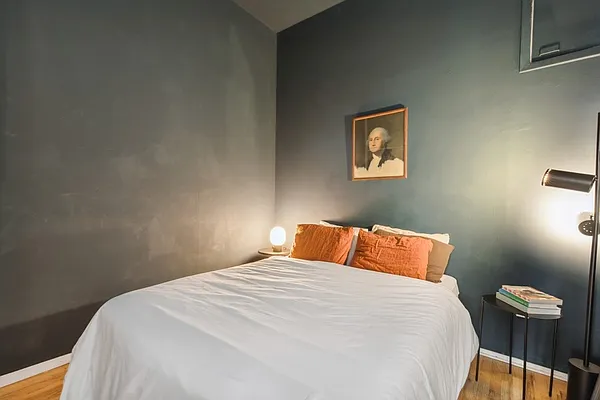 Rented by SERHANT. | media 16