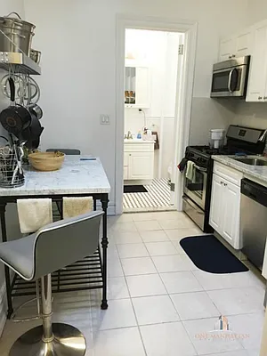 Rented by ONE Manhattan Real Estate | media 21