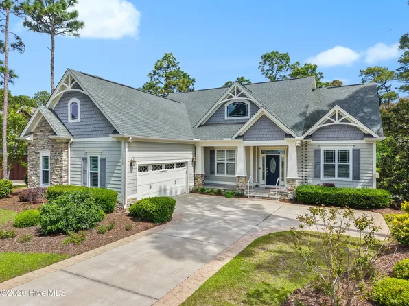 3826 Grand Willow Circle, Southport, NC 28461