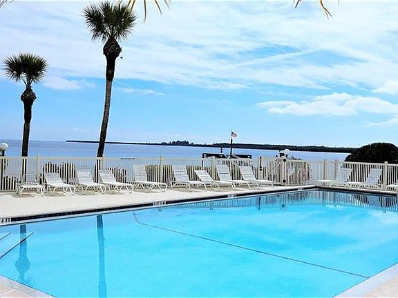 3rd image of 14459 River Beach Dr APT B113