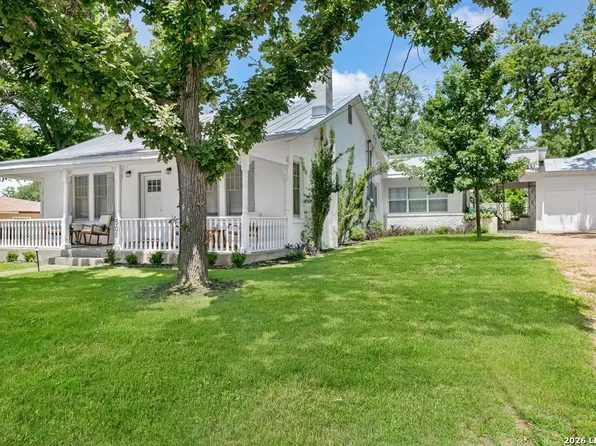 508 N Orange St, Fredericksburg, TX 78624