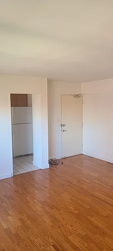 4980 N Marine Dr #832 Photo 1