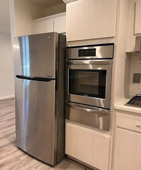 22041 Costanso St #103 — Photo 12