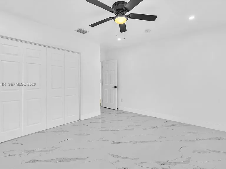 5850 NE 3rd Ave — Photo 18