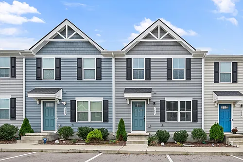 1607 Mountain Ash Ln Photo 1