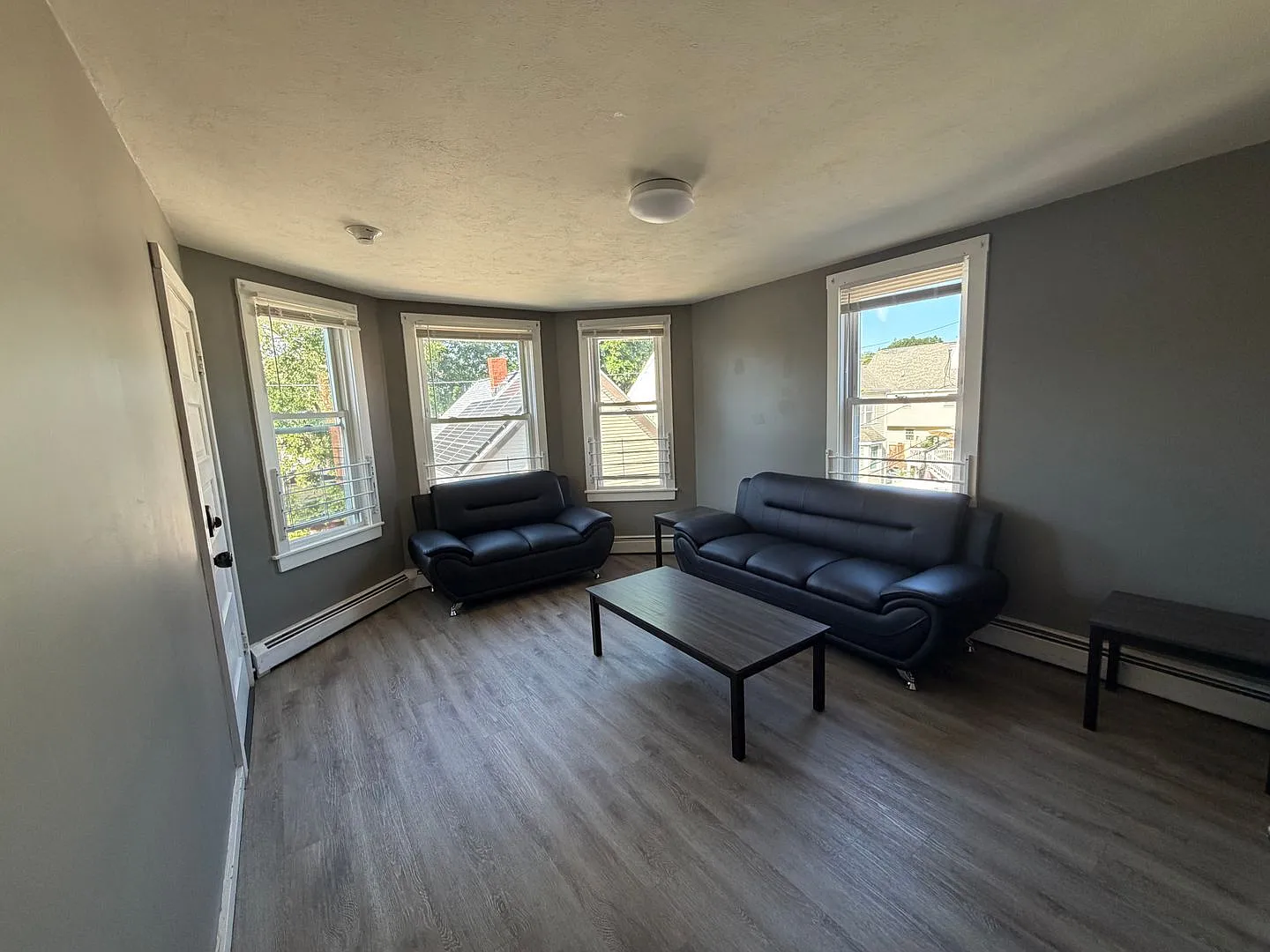 9-15 Riverview Place — Photo 2