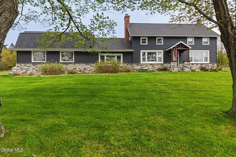 3rd image of 106 Mosher Road