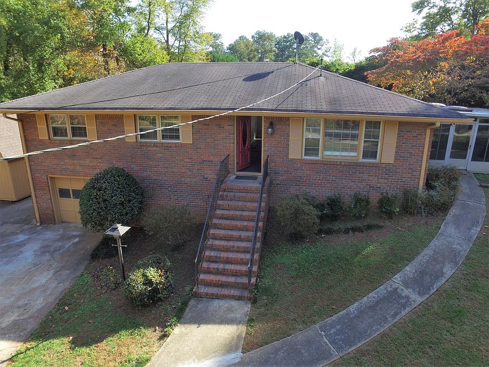 1st image of 2931 White Oak Ter SW