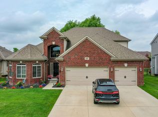 49061 Mustang Dr, Macomb, MI 48042