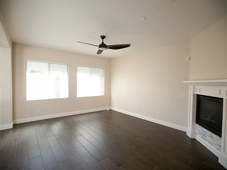 11638 Caldy Ave — Photo 8