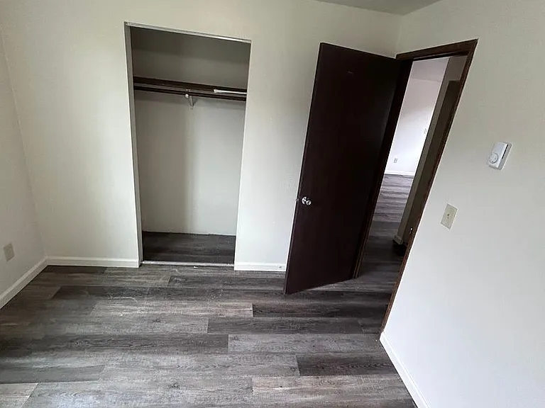 795 Elm Ave — Photo 14