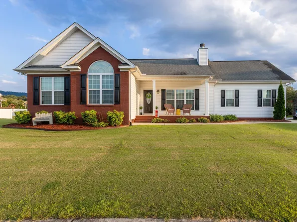 8176 Kaitlin Ln, Ooltewah, TN 37363