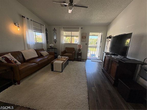 4th image of 5755 Foxlake Dr APT H