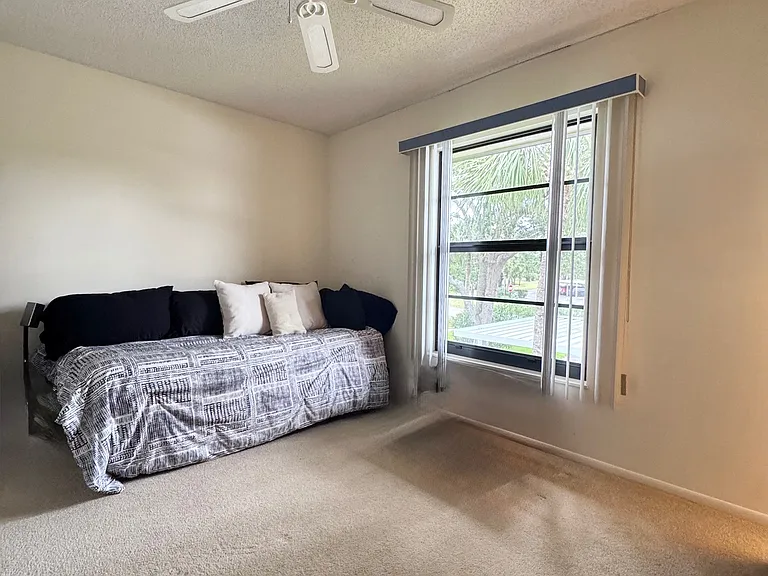 Spacious Guest Bedroom w/ walk-in closet