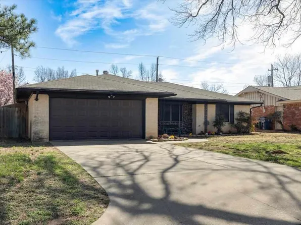 103 Elmhurst Dr, Chickasha, OK 73018