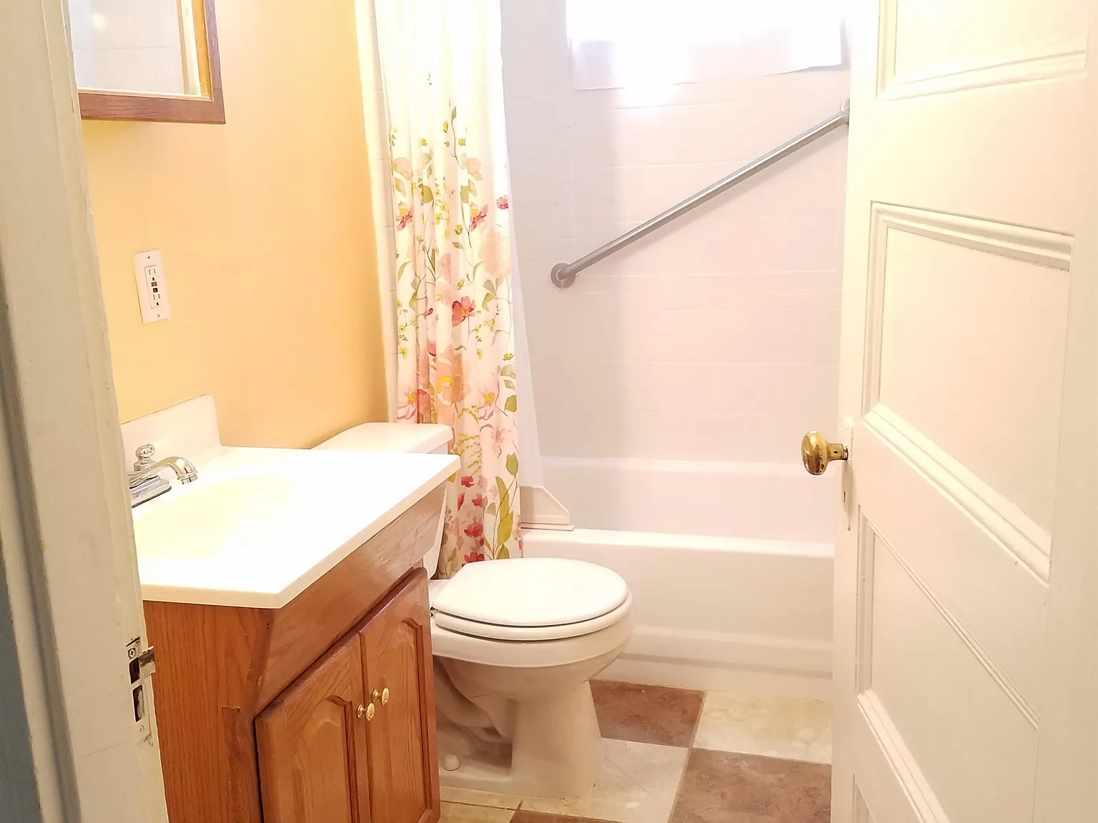 214 Brookline Street - 2 (Room 3) — Photo 2
