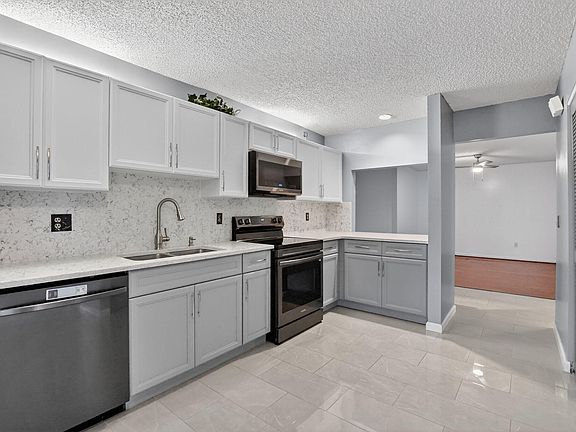 2nd image of 9364 Sable Ridge Circle #12-B