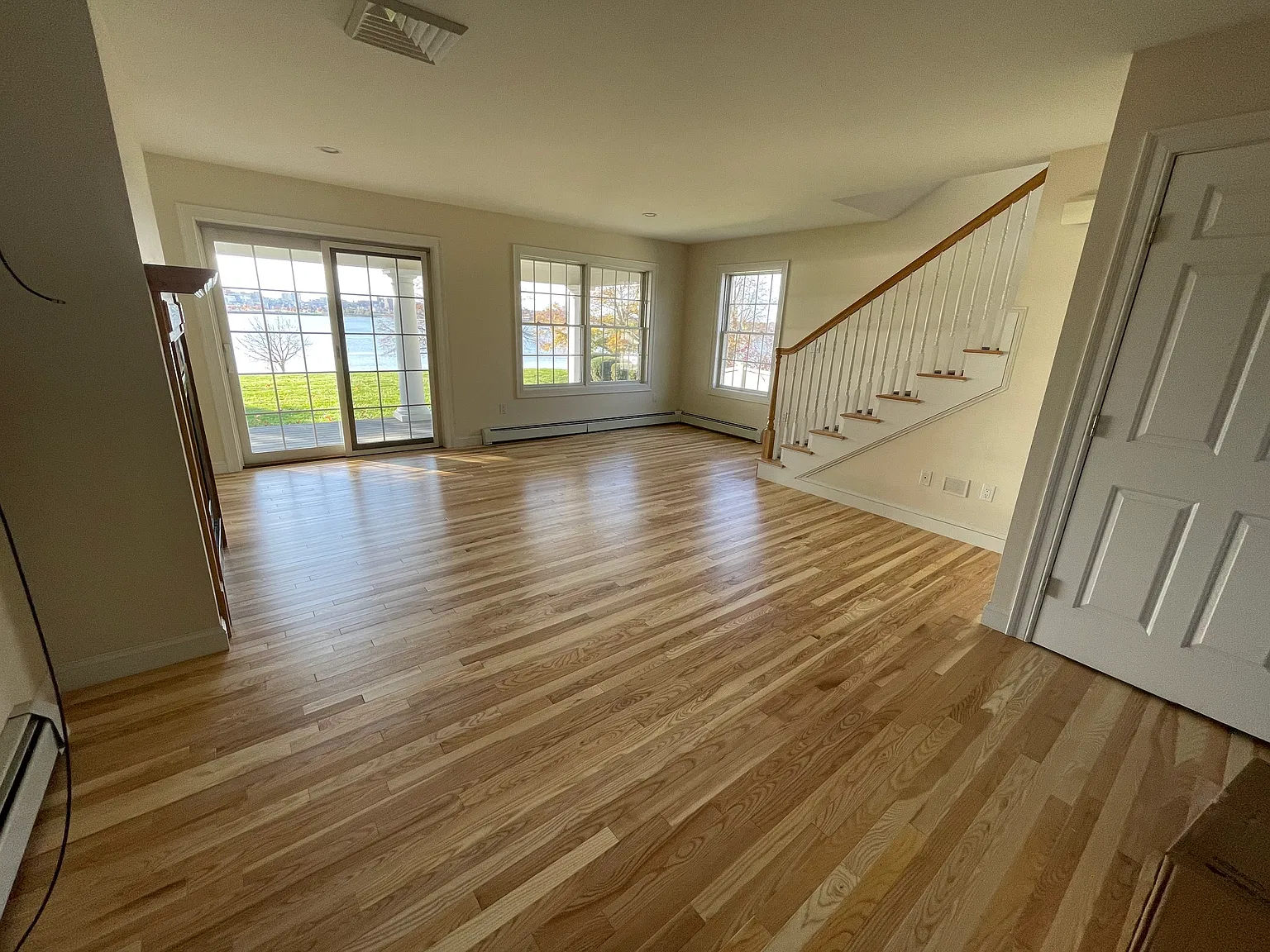 2 bed, 2.5 bath, 1450 sqft, $3,400 — Photo 4