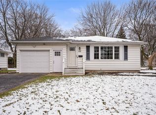 419 Maiden Ln, Rochester, NY 14616
