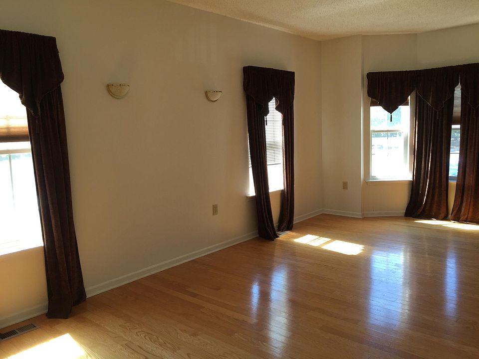 2nd image of 1710 Wagon Wheel Ct #1701